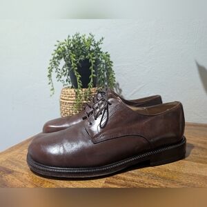 Classic Brown‎ Leather Oxfords